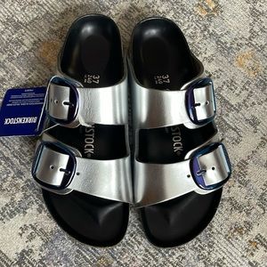 Silver Birkenstock Arizona big buckle sz 37